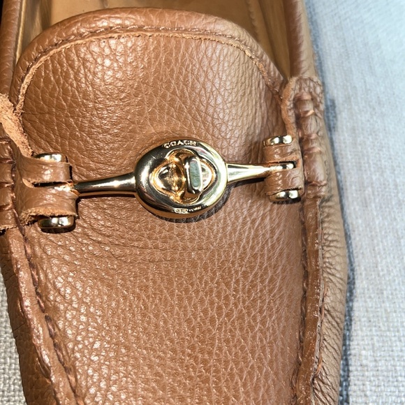Coach Womens Arlene Brown Leather size 7.5 gold hardware - Picture 3 of 4